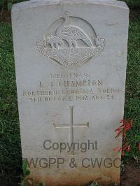 Dar Es Salaam War Cemetery - Champion, Leonard John